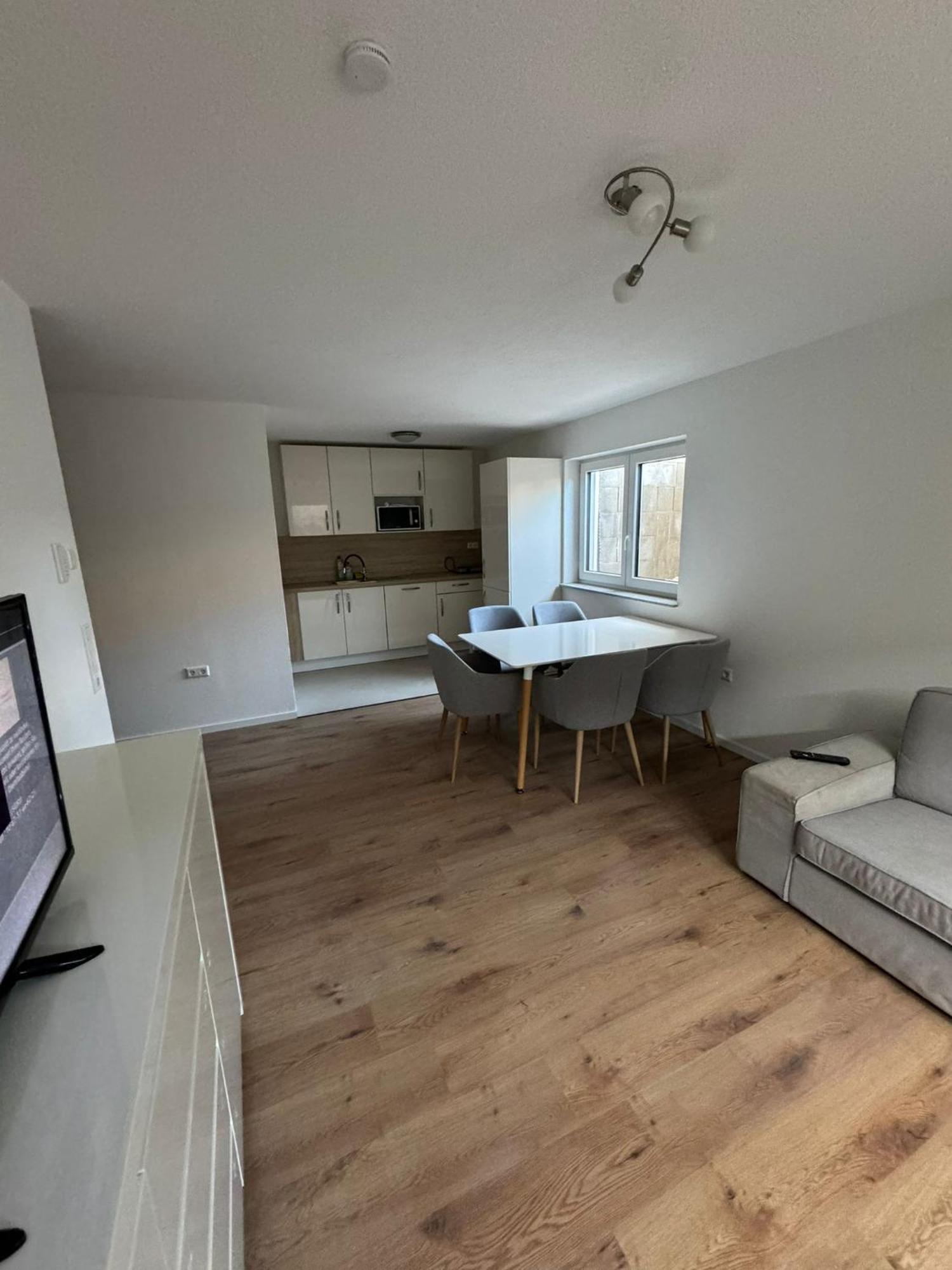 Neues Apartment Ehingen Ehingen  Eksteriør billede