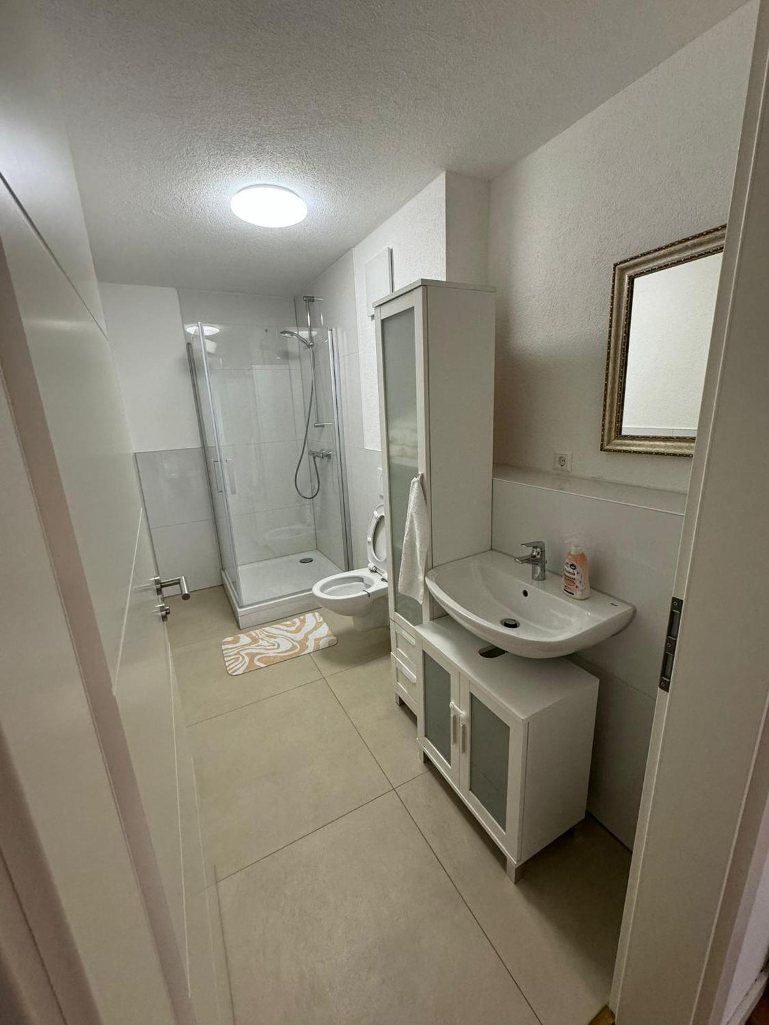 Neues Apartment Ehingen Ehingen  Eksteriør billede